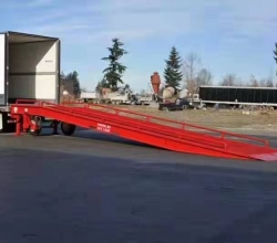 湘潭長沙移動式登車橋